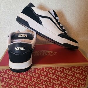 NEW Vans Hylane Skate Shoes White/Black Men's Size 13